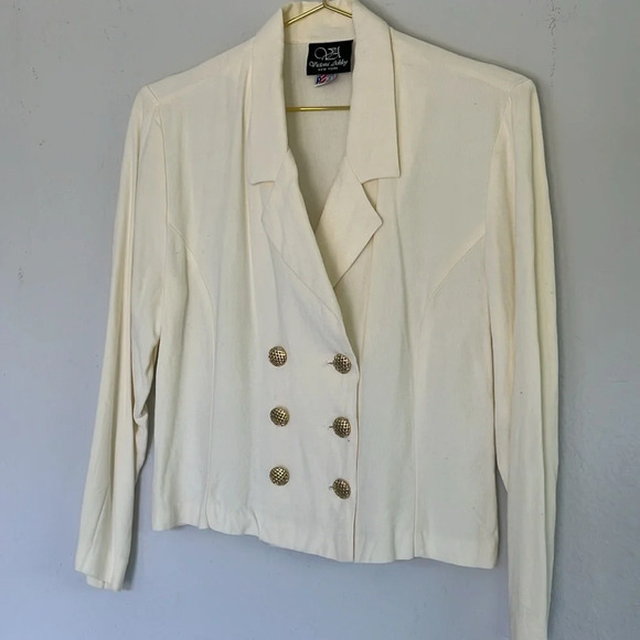 Vintage Victoria Ashley Cream Blazer Top Gold Buttons 7/8 - Picture 6 of 10